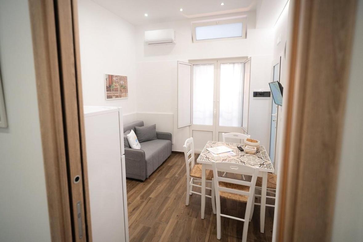 Nonna Vittoria Apartments Мола-ди-Бари Экстерьер фото